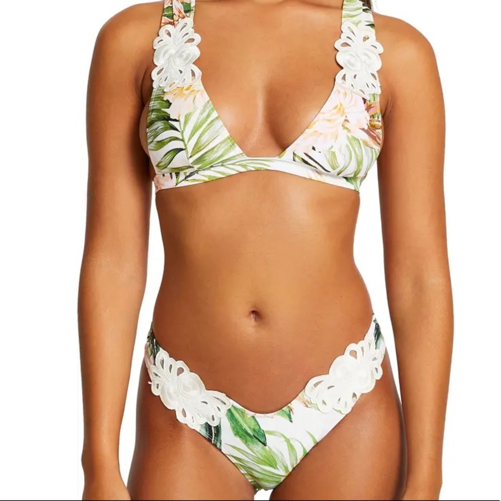 🌸Lace Appliqué Bikini Bottoms RIVER‎ ISLAND🌸
